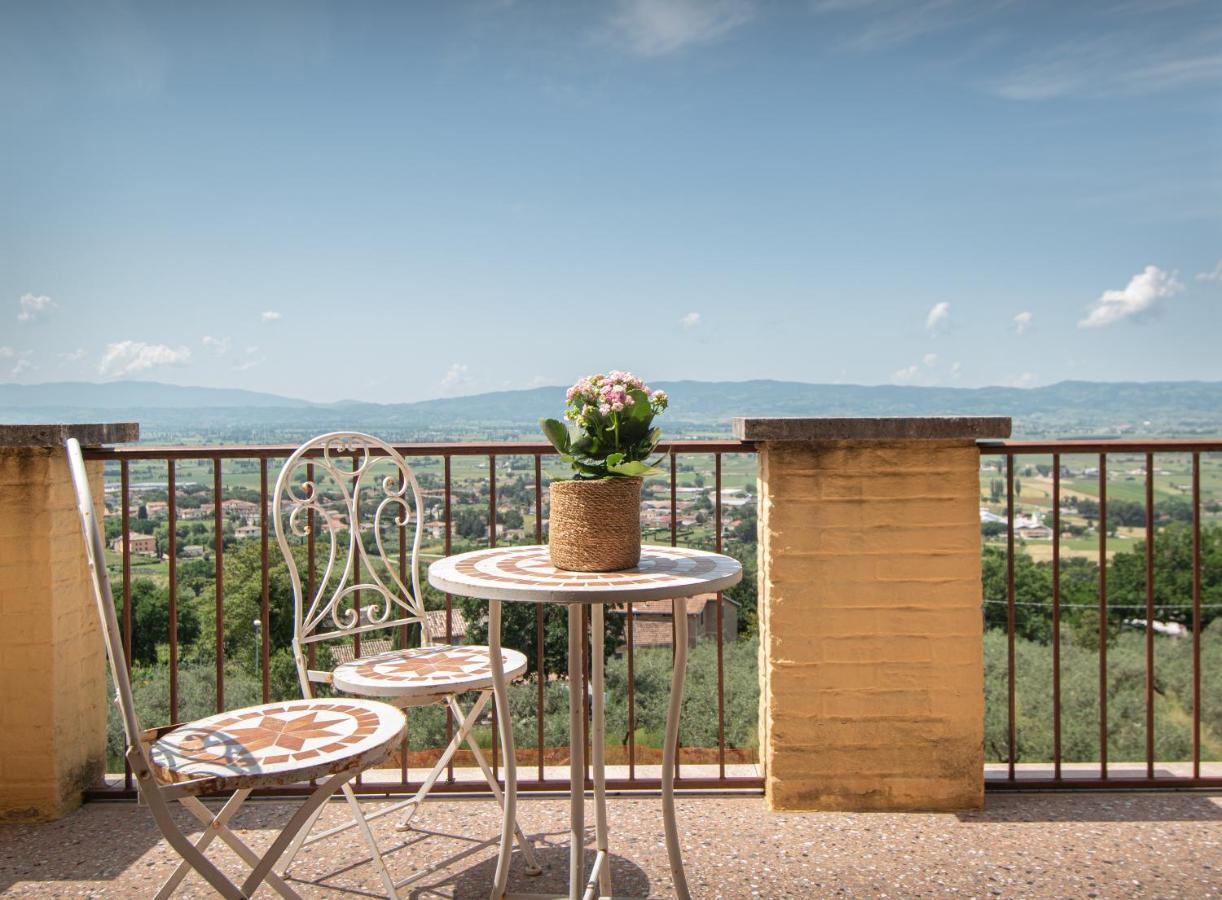 Agriturismo Villa Val D'Olivi Capodacqua  Exterior photo