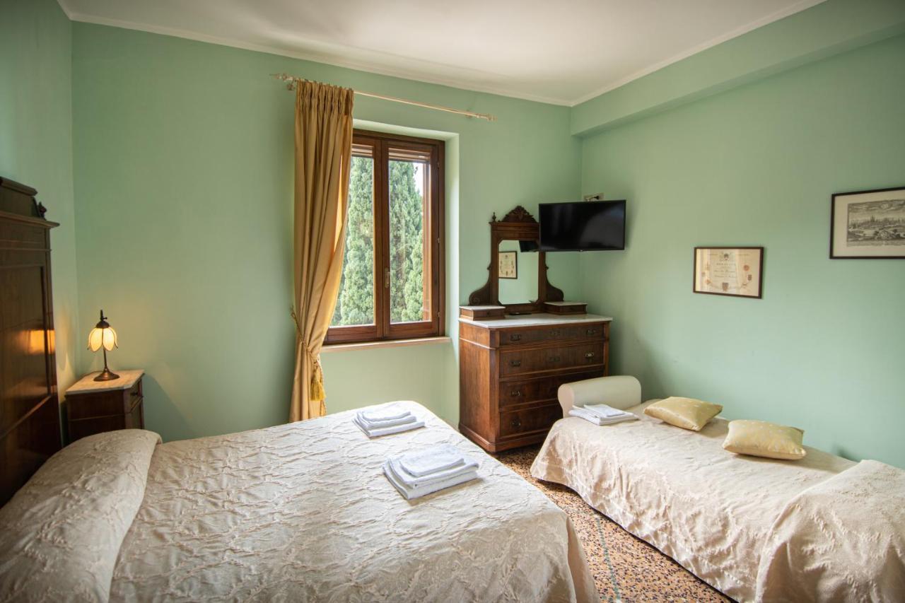 Agriturismo Villa Val D'Olivi Capodacqua  Exterior photo