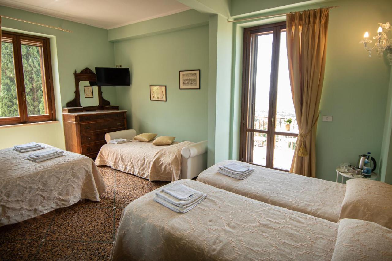 Agriturismo Villa Val D'Olivi Capodacqua  Exterior photo