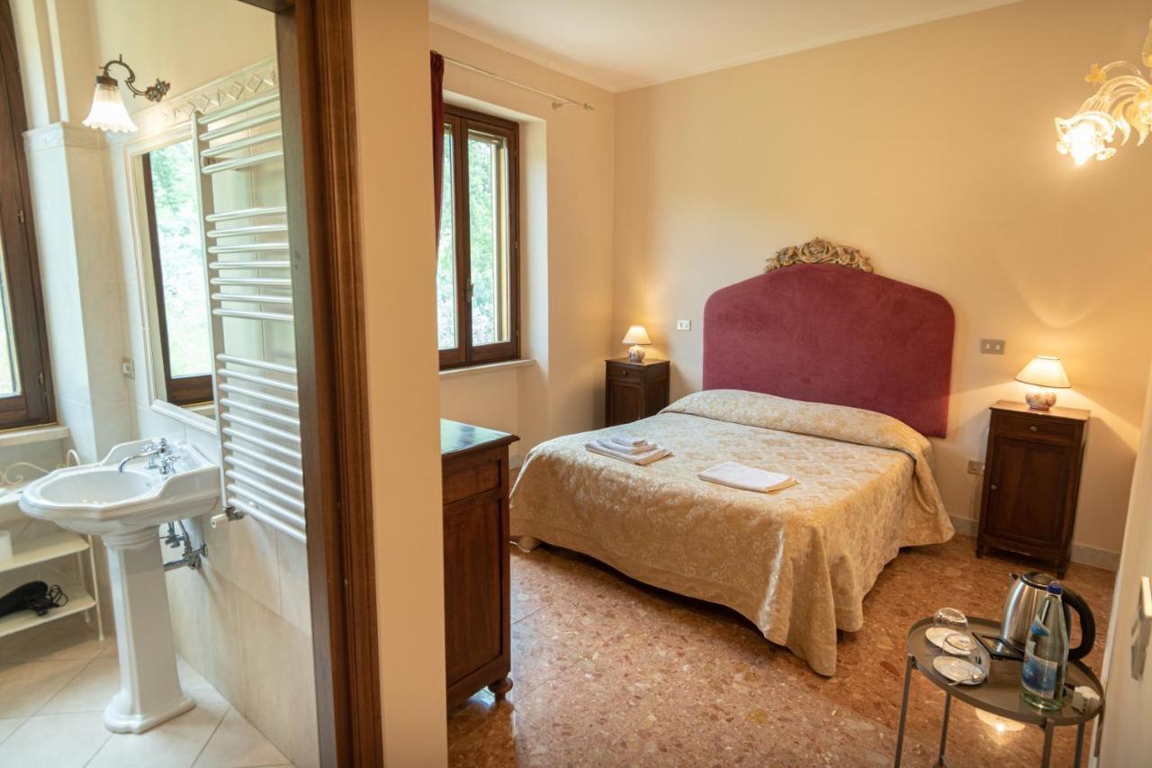 Agriturismo Villa Val D'Olivi Capodacqua  Exterior photo