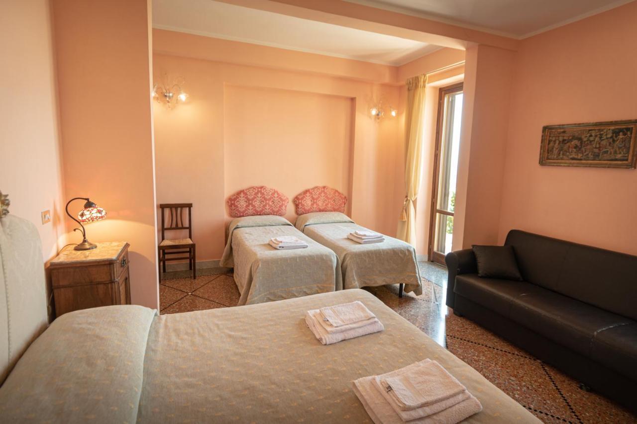 Agriturismo Villa Val D'Olivi Capodacqua  Exterior photo