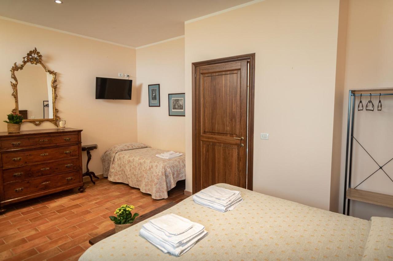 Agriturismo Villa Val D'Olivi Capodacqua  Exterior photo